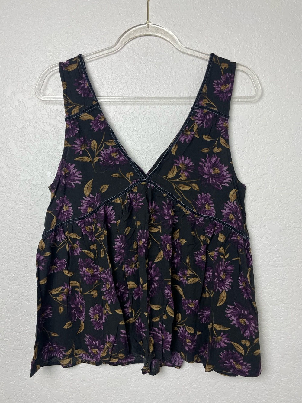 American Eagle Black Tank Top with Purple Floral Print Size M